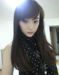Li Yiyi () profile