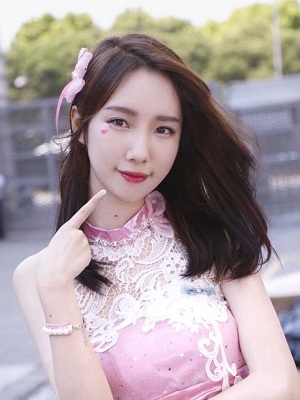 Yan Xinyi (Jessssii She) profile