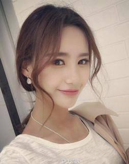 Yu Xinyu () profile