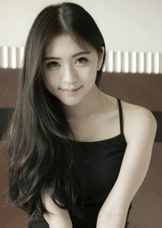 Chong Anqi (Angelaqiqi) profile