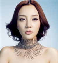 æ Žå ° ç &#39; (Jacqueline LI Xiao-Lu) profile